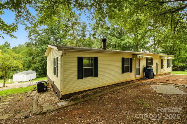 6337 Fairlane Street, Hickory, NC 28602