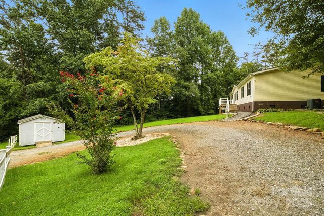 6337 Fairlane Street, Hickory, NC 28602