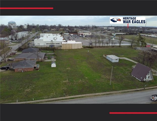 805 W Lilac Street, Rogers, AR 72756