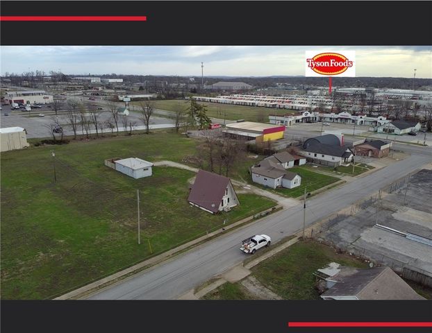 805 W Lilac Street, Rogers, AR 72756