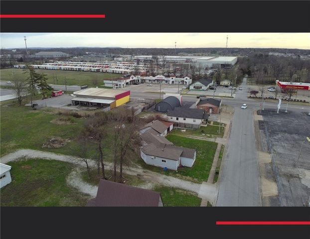 805 W Lilac Street, Rogers, AR 72756