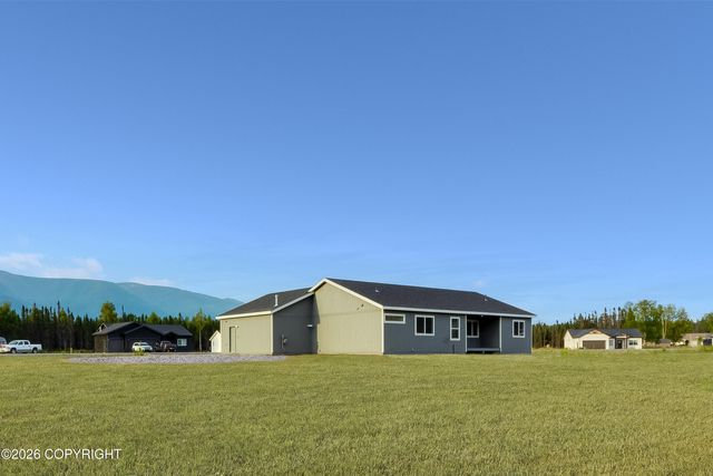 696 W Wood Star Drive, Wasilla, AK 99654