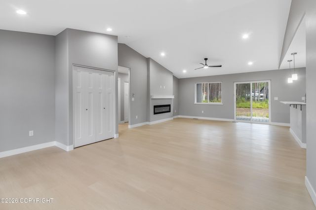 696 W Wood Star Drive, Wasilla, AK 99654