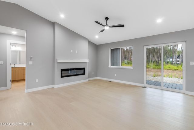 696 W Wood Star Drive, Wasilla, AK 99654