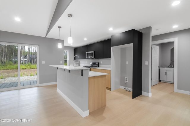696 W Wood Star Drive, Wasilla, AK 99654