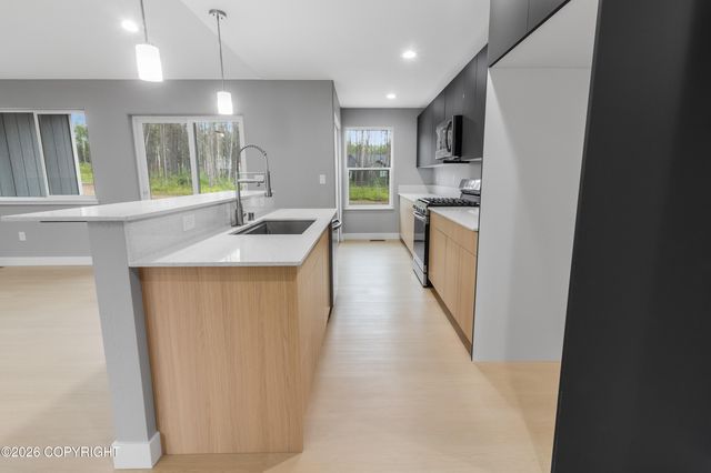 696 W Wood Star Drive, Wasilla, AK 99654
