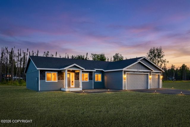 696 W Wood Star Drive, Wasilla, AK 99654