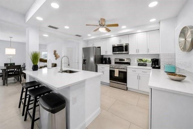 11355 2ND STREET E, Treasure Island, FL 33706