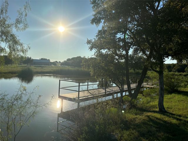 2401 True Grit Way, Cresson, TX 76035