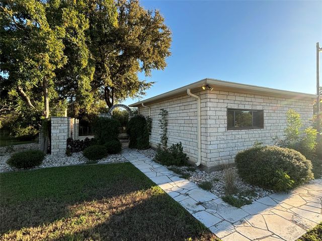 2401 True Grit Way, Cresson, TX 76035