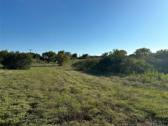 2401 True Grit Way, Cresson, TX 76035