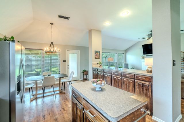 6917 Laurel Canyon Terrace, Fort Worth, TX 76132