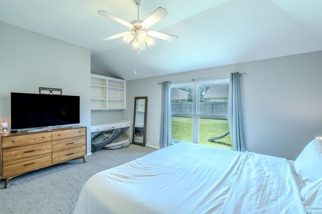 6917 Laurel Canyon Terrace, Fort Worth, TX 76132