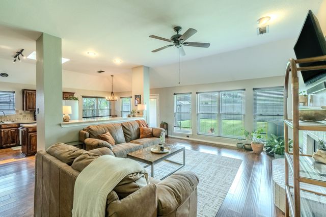 6917 Laurel Canyon Terrace, Fort Worth, TX 76132