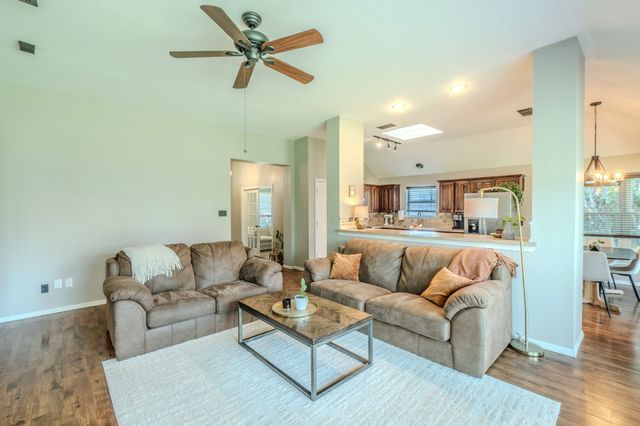 6917 Laurel Canyon Terrace, Fort Worth, TX 76132