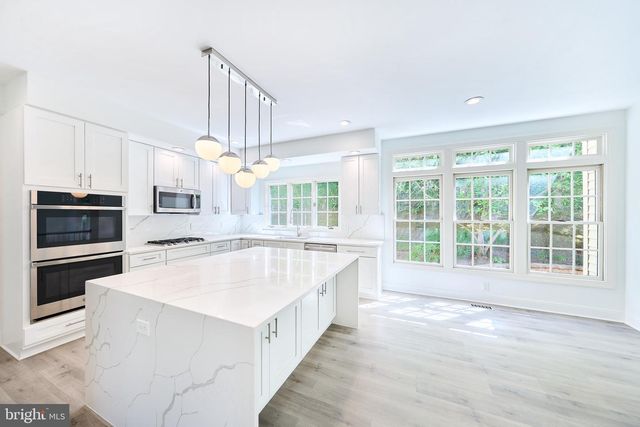 47093 KENTWELL PL, Sterling, VA 20165