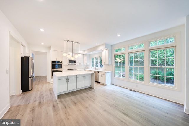 47093 KENTWELL PL, Sterling, VA 20165