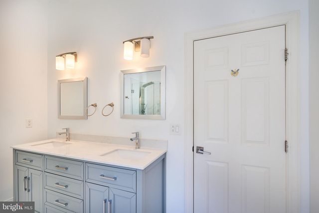 47093 KENTWELL PL, Sterling, VA 20165