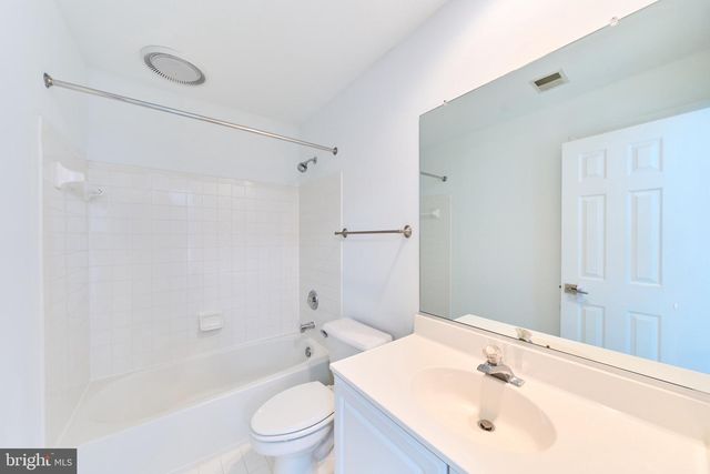 47093 KENTWELL PL, Sterling, VA 20165