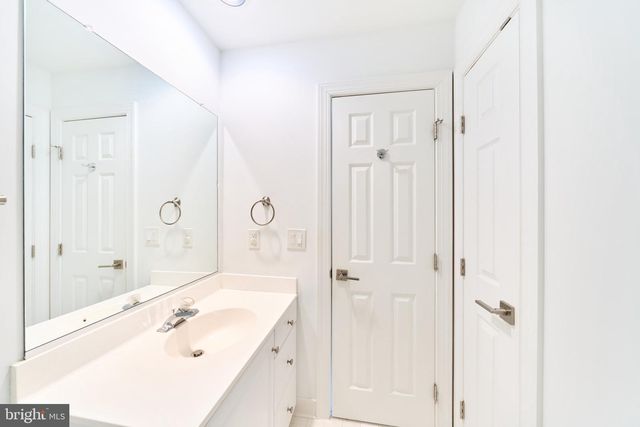 47093 KENTWELL PL, Sterling, VA 20165