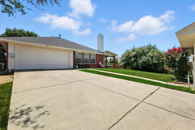 1237 Marina Court, Lewisville, TX 75067