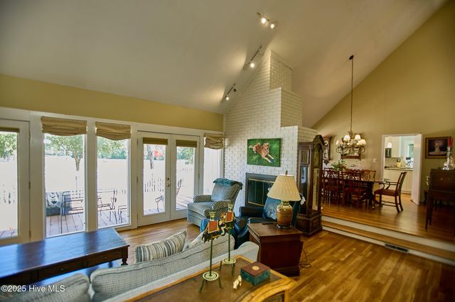 4502 Saint Andrews Drive N, Wilson, NC 27896