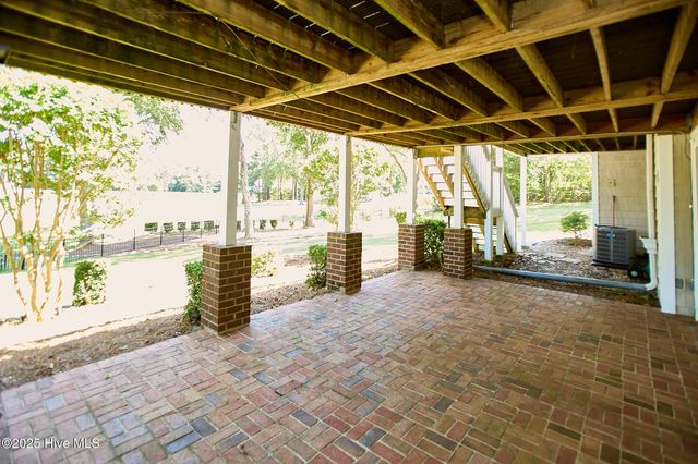 4502 Saint Andrews Drive N, Wilson, NC 27896