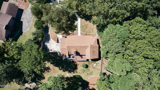 4502 Saint Andrews Drive N, Wilson, NC 27896