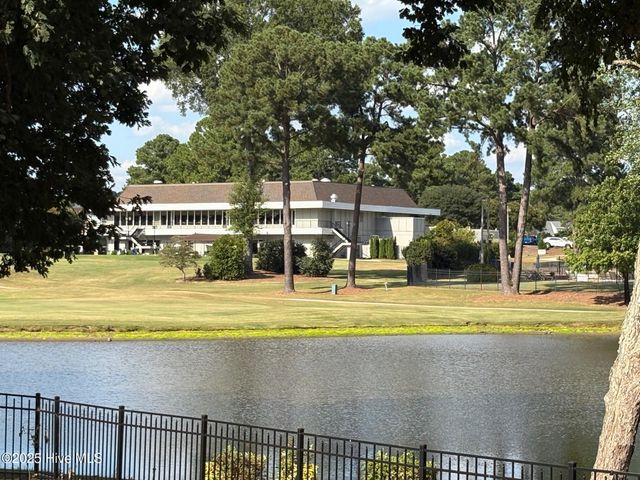 4502 Saint Andrews Drive N, Wilson, NC 27896