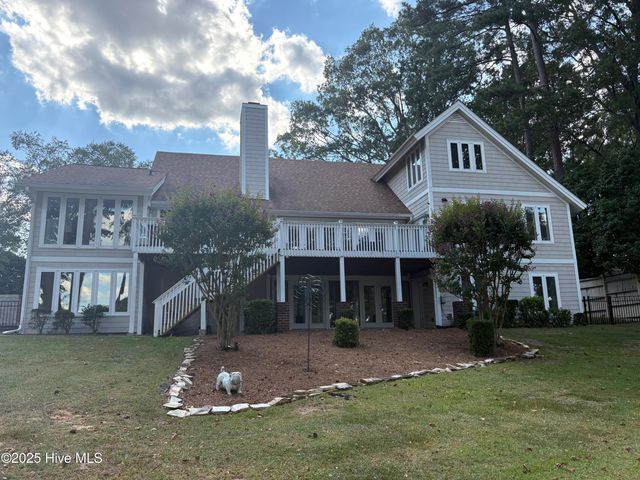 4502 Saint Andrews Drive N, Wilson, NC 27896