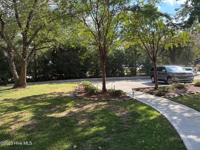 4502 Saint Andrews Drive N, Wilson, NC 27896