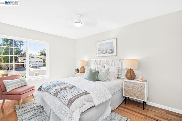 824 Sylvaner Dr, Pleasanton, CA 94566