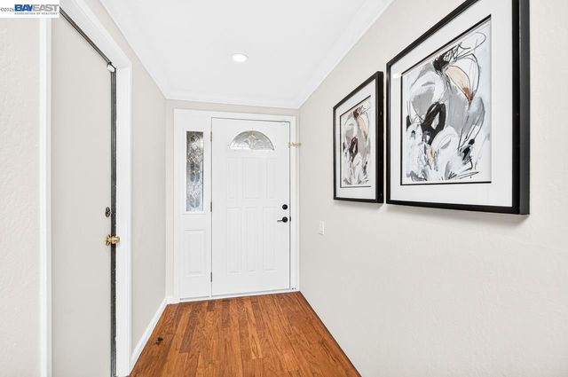 824 Sylvaner Dr, Pleasanton, CA 94566