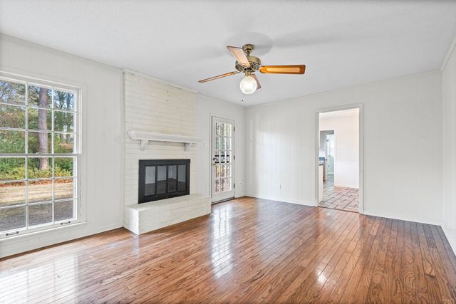 2432 HAWKHURST ST, Memphis, TN 38119