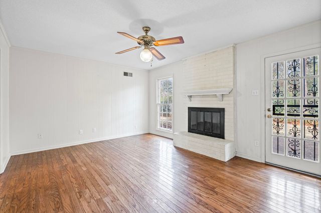 2432 HAWKHURST ST, Memphis, TN 38119