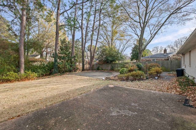 2432 HAWKHURST ST, Memphis, TN 38119