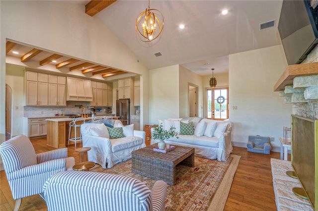 21070 McMurray Ln, Mathis, TX 78368