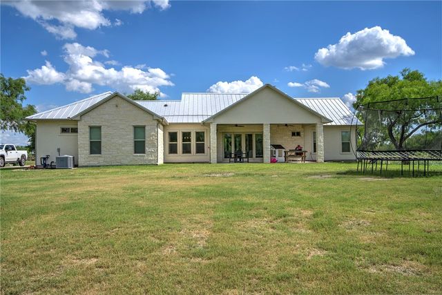 21070 McMurray Ln, Mathis, TX 78368