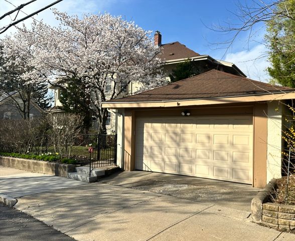 34 Quincy 1, Medford, MA 02155