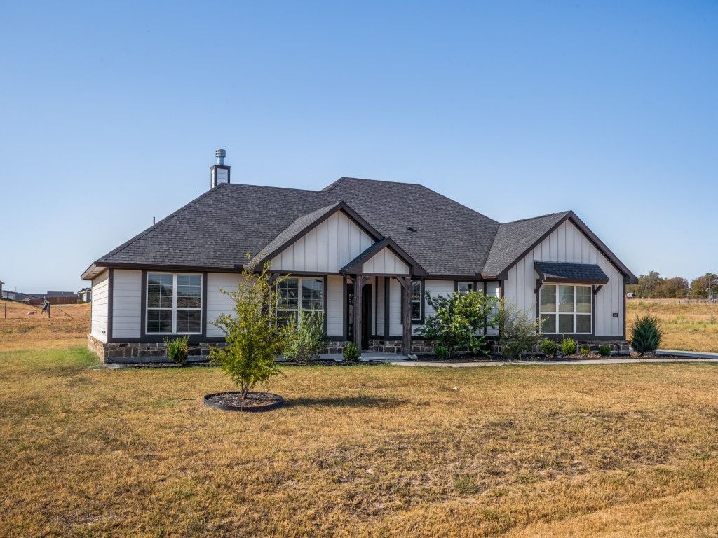 145 Prairie Meadows Court, Rhome, TX 76078 — photo 3