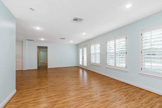 5511 Greentree Drive Drive, Sugar Land, TX 77479