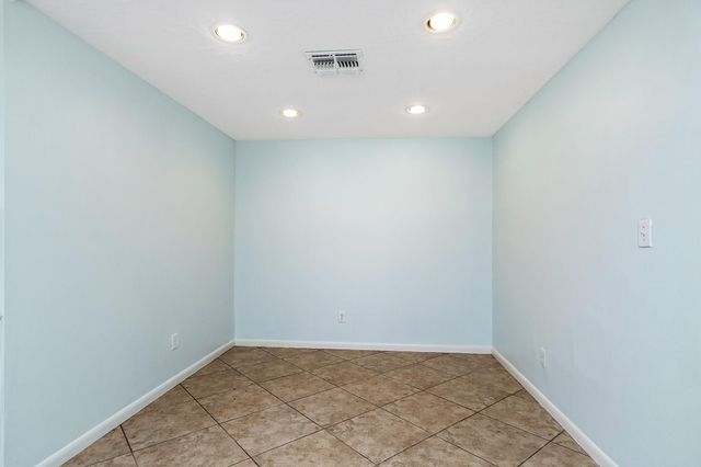 5511 Greentree Drive Drive, Sugar Land, TX 77479