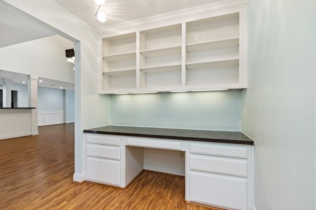 5511 Greentree Drive Drive, Sugar Land, TX 77479