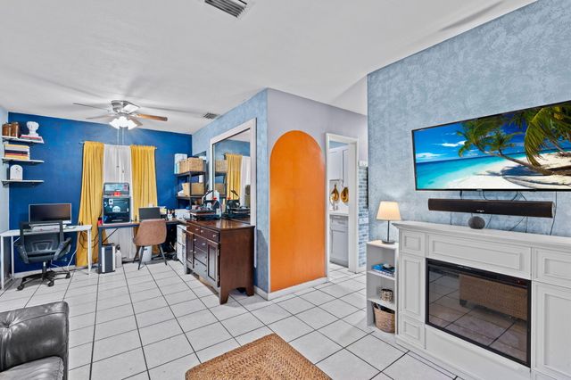 1110 14th Court S, Lake Worth Beach, FL 33460