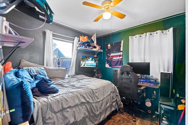 1110 14th Court S, Lake Worth Beach, FL 33460