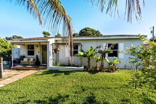 1110 14th Court S, Lake Worth Beach, FL 33460