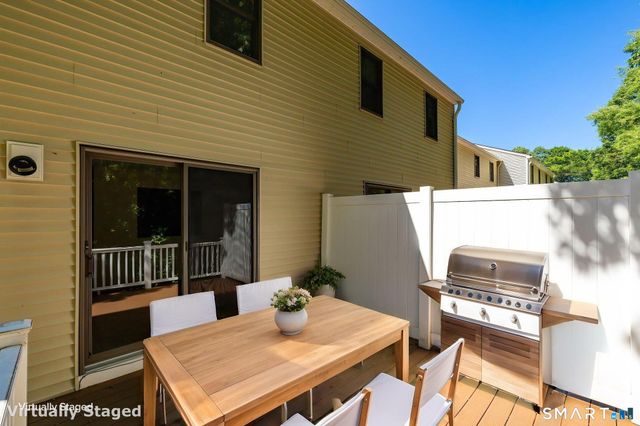 35 Brookside Village 35, Enfield, CT 06082
