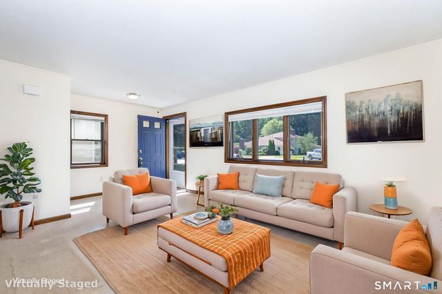 35 Brookside Village 35, Enfield, CT 06082