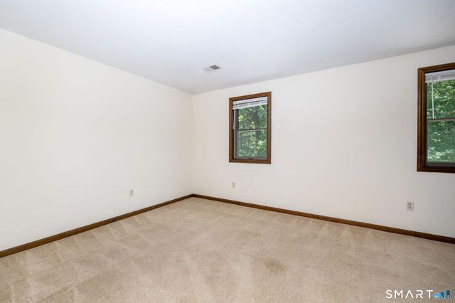 35 Brookside Village 35, Enfield, CT 06082
