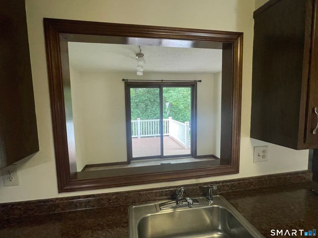 35 Brookside Village 35, Enfield, CT 06082